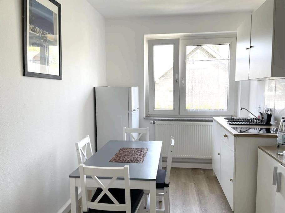 Duesseldorf Messe And Airport, 2-Bedroom Apartment With Kitchen And Garden Duisburg Exteriér fotografie